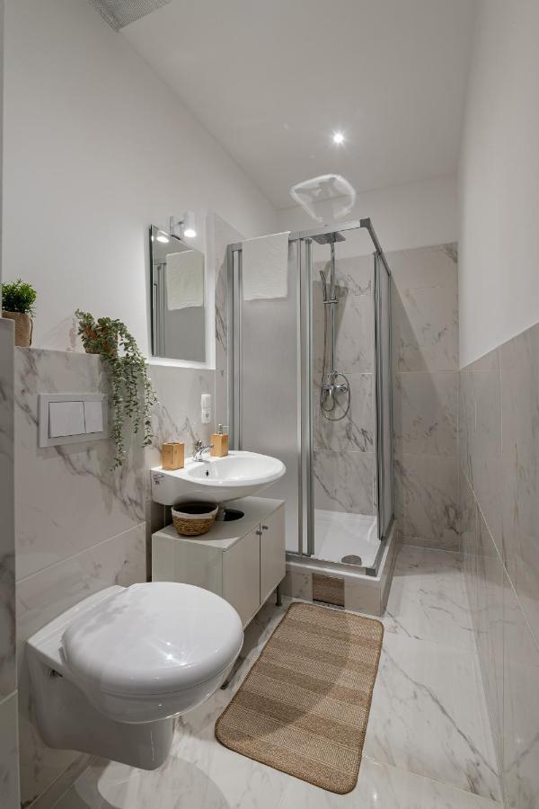 Vienna My City Apartment Family Room Екстериор снимка